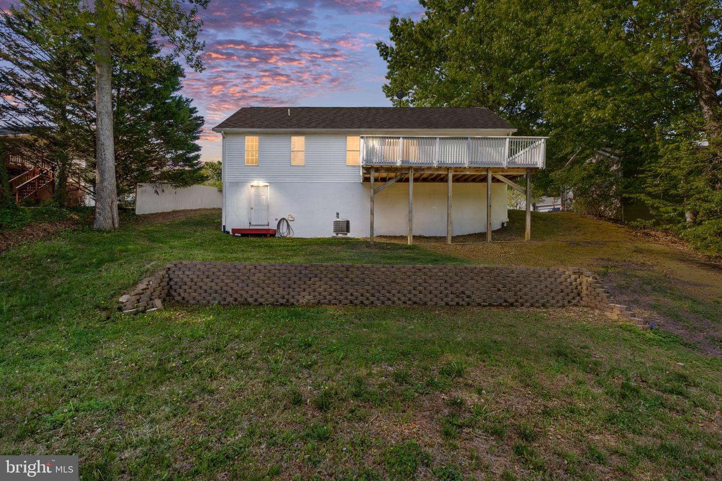 9 Yucca Drive photo 3
