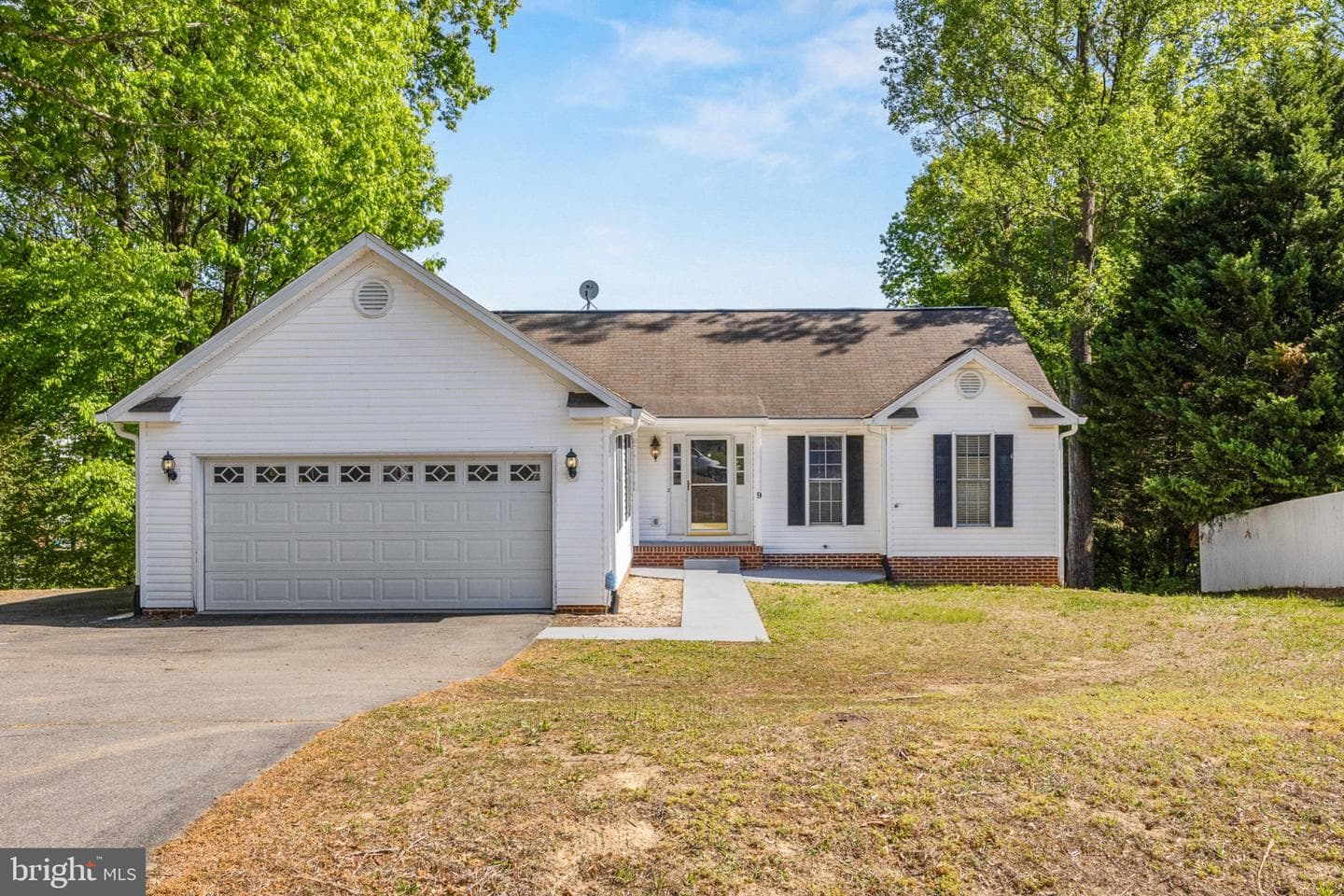 9 Yucca Drive photo 4