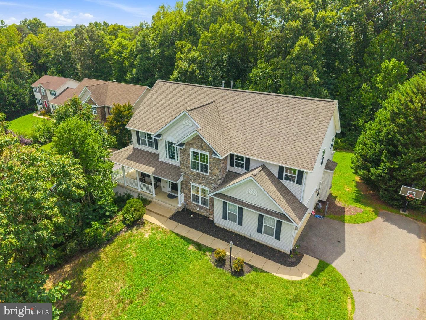 6 Towering Oaks Drive photo 3