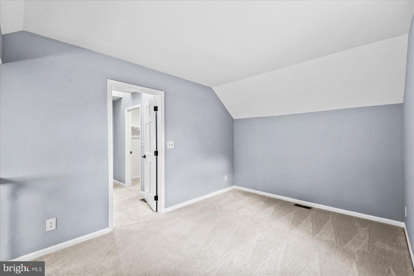 32 Kelly Way photo 30