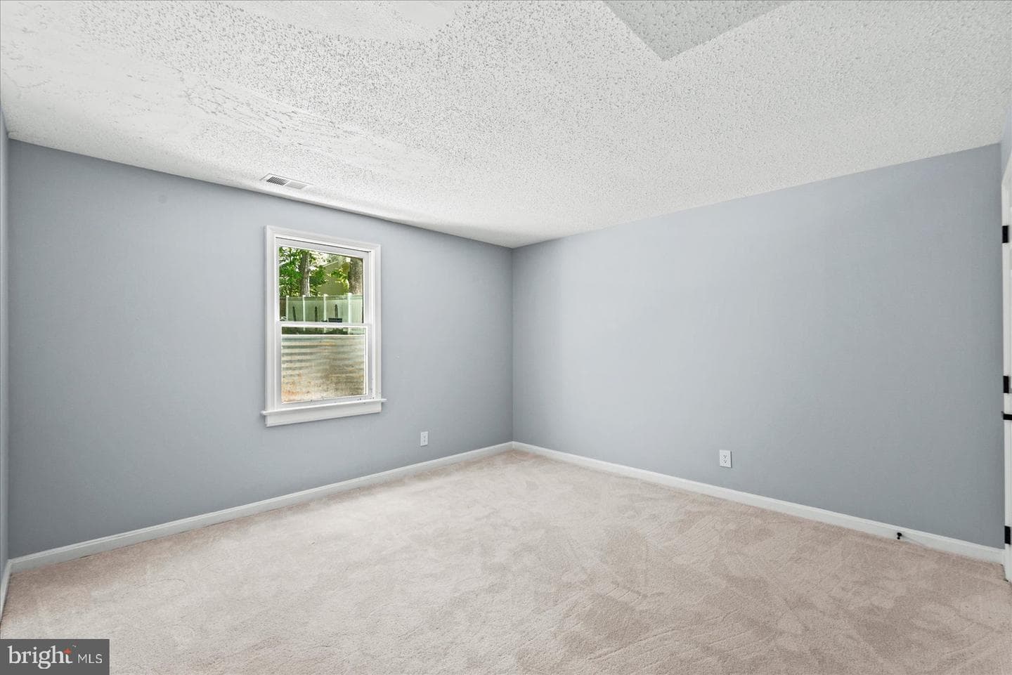 32 Kelly Way photo 51