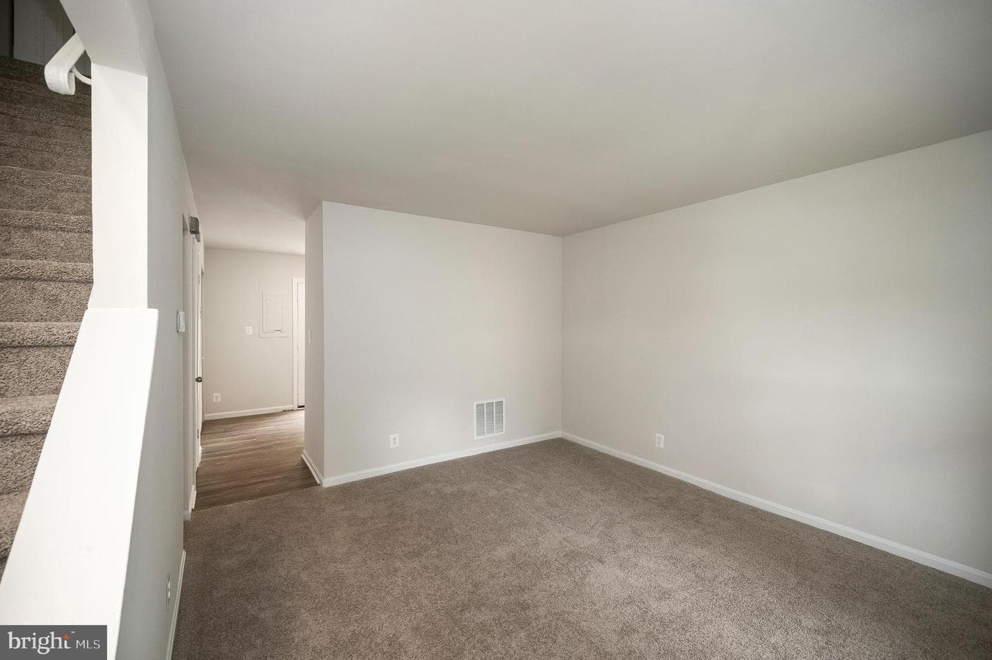 613 Madison Court #23 photo 6