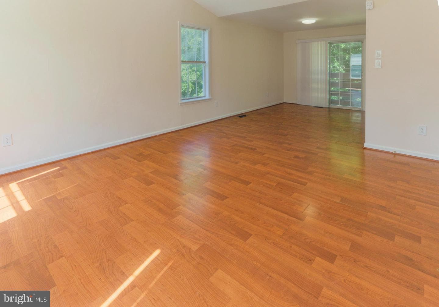 47 Clark Lane photo 5