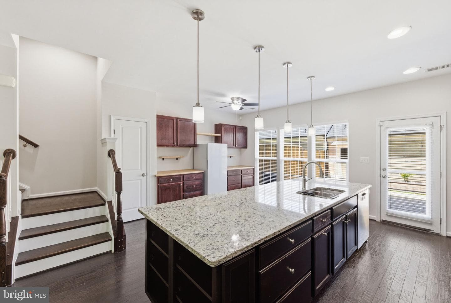 206 Shields Road photo 7
