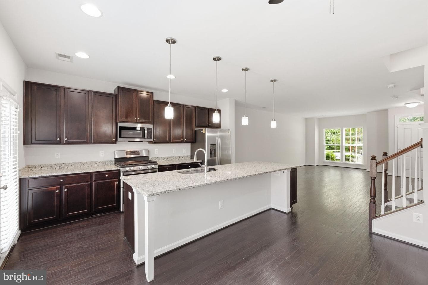 206 Shields Road photo 9