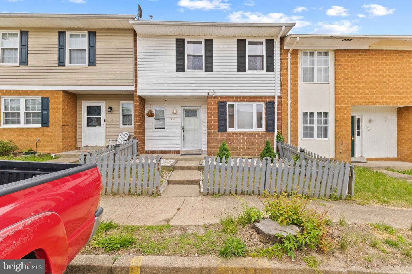 131 Oak Drive photo 2