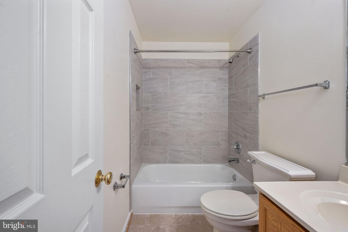 21 Remington Court photo 39