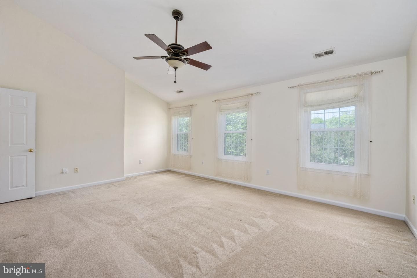 21 Remington Court photo 40