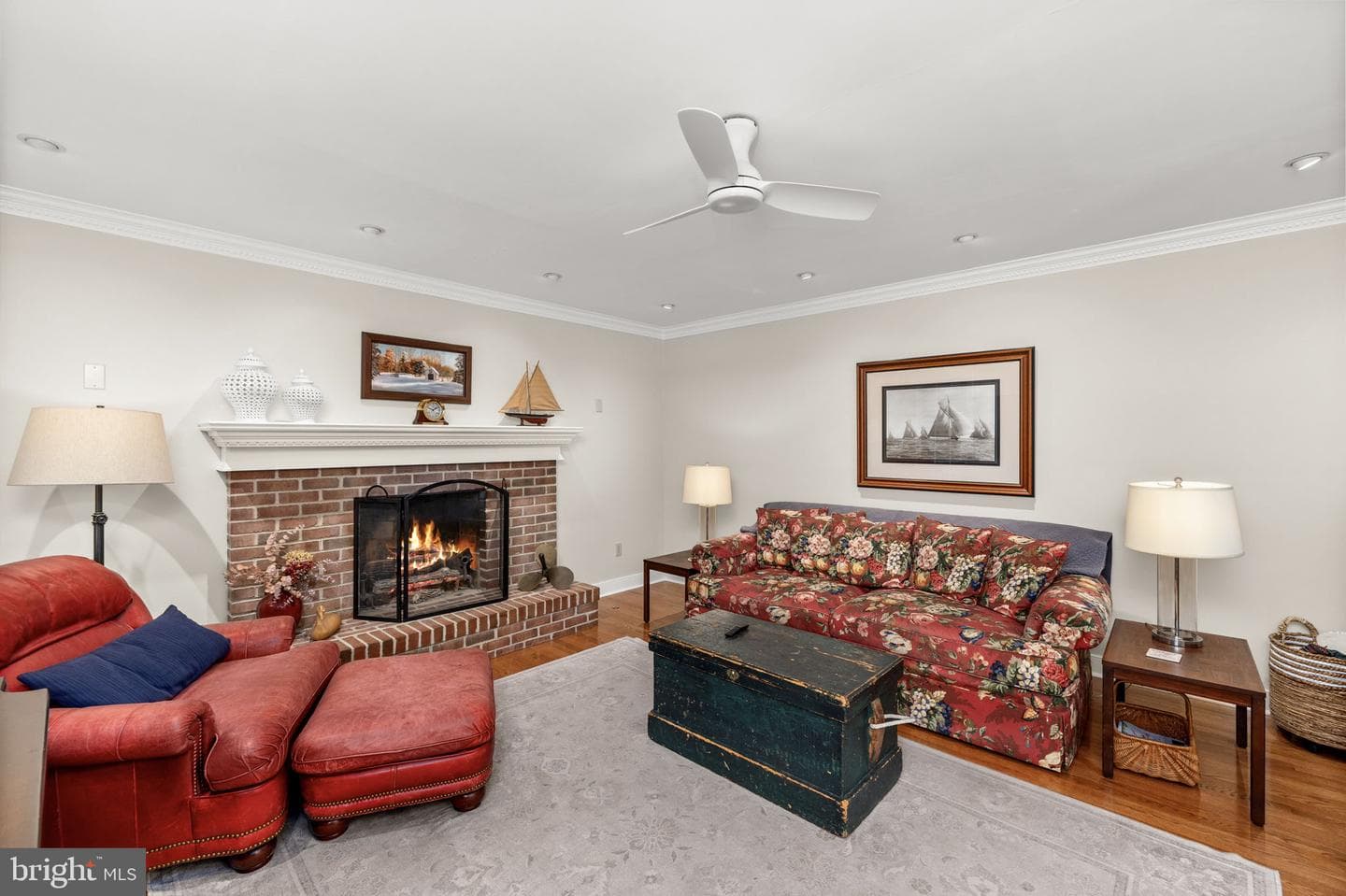10 N Pointe Drive photo 16