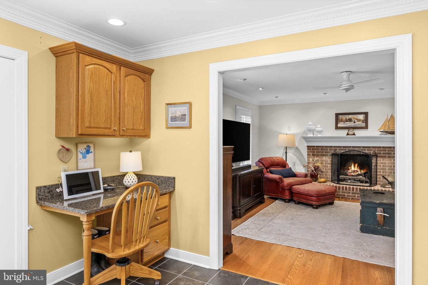 10 N Pointe Drive photo 18