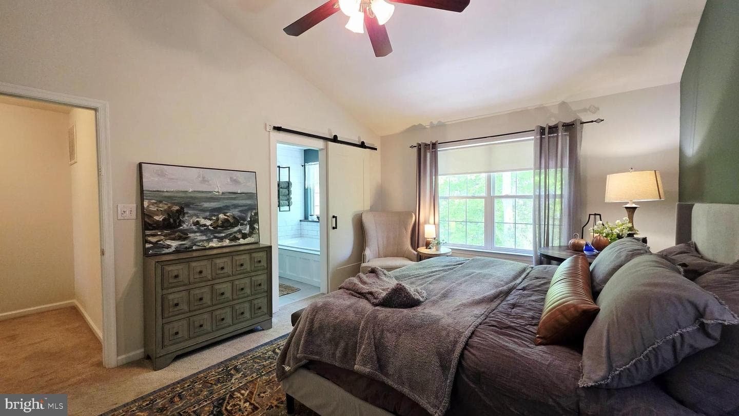 48 Townes Place photo 12