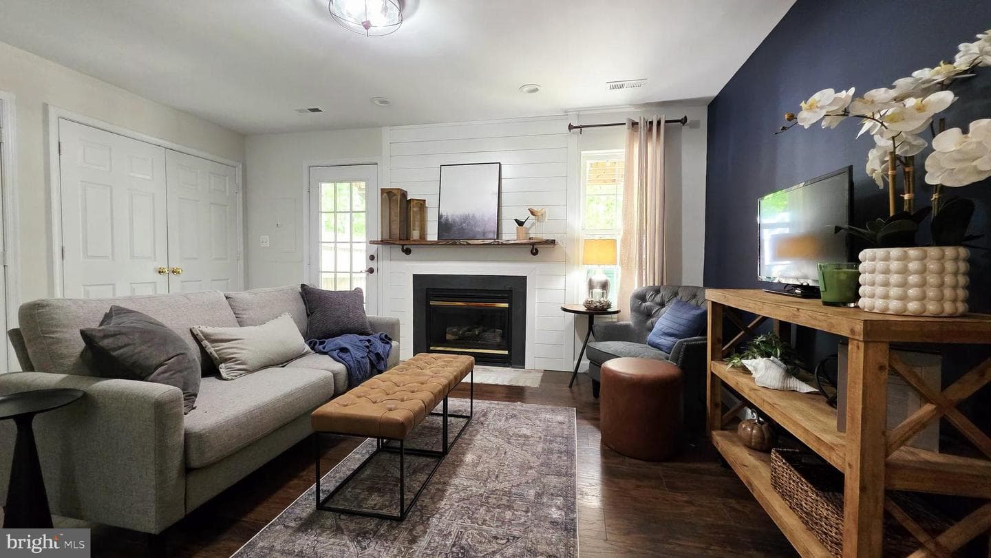 48 Townes Place photo 17