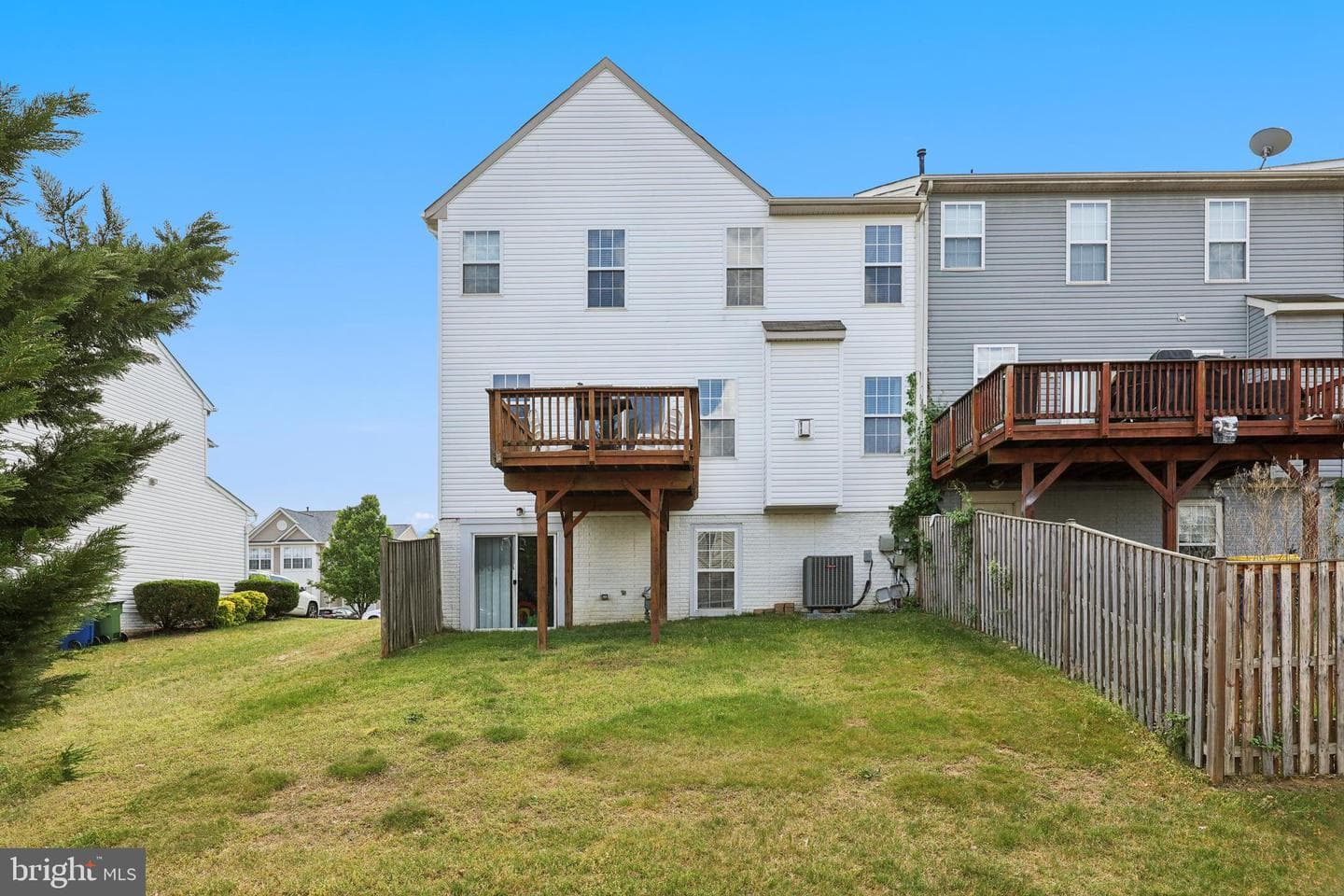 117 Holmes Street photo 32