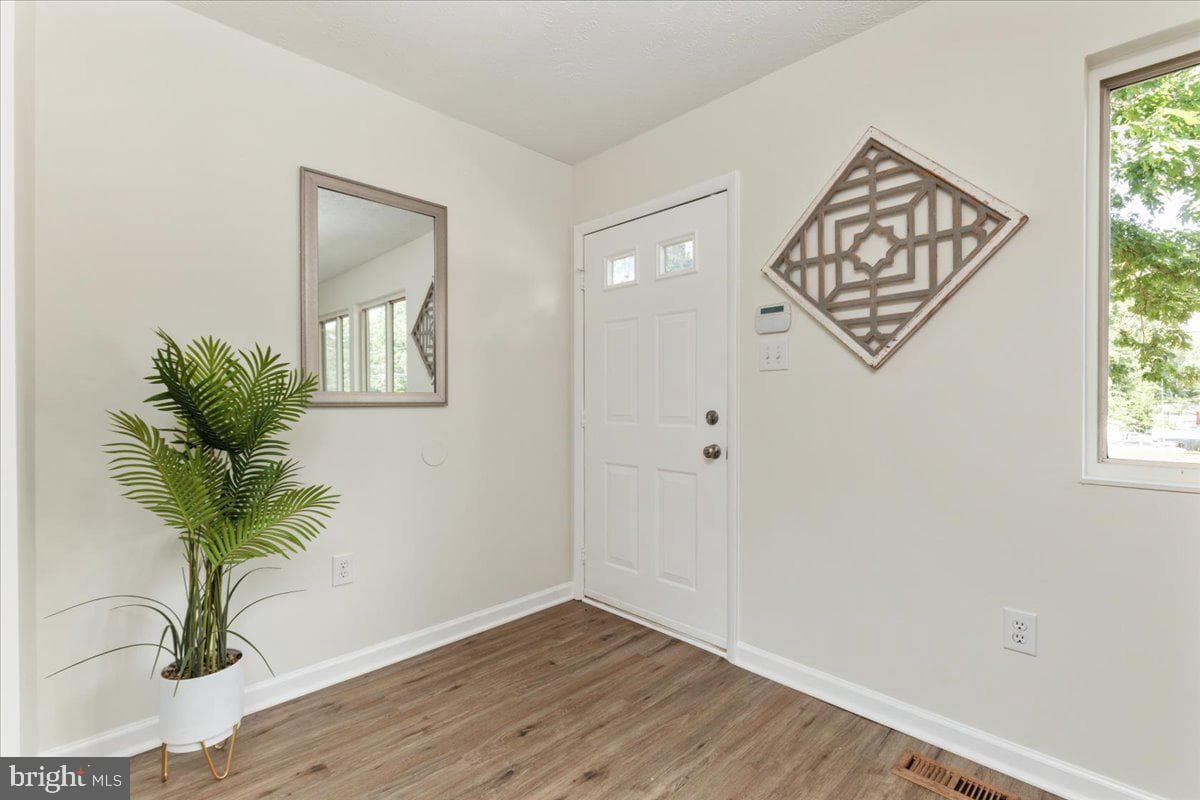 6 Breezy Hill Drive photo 12