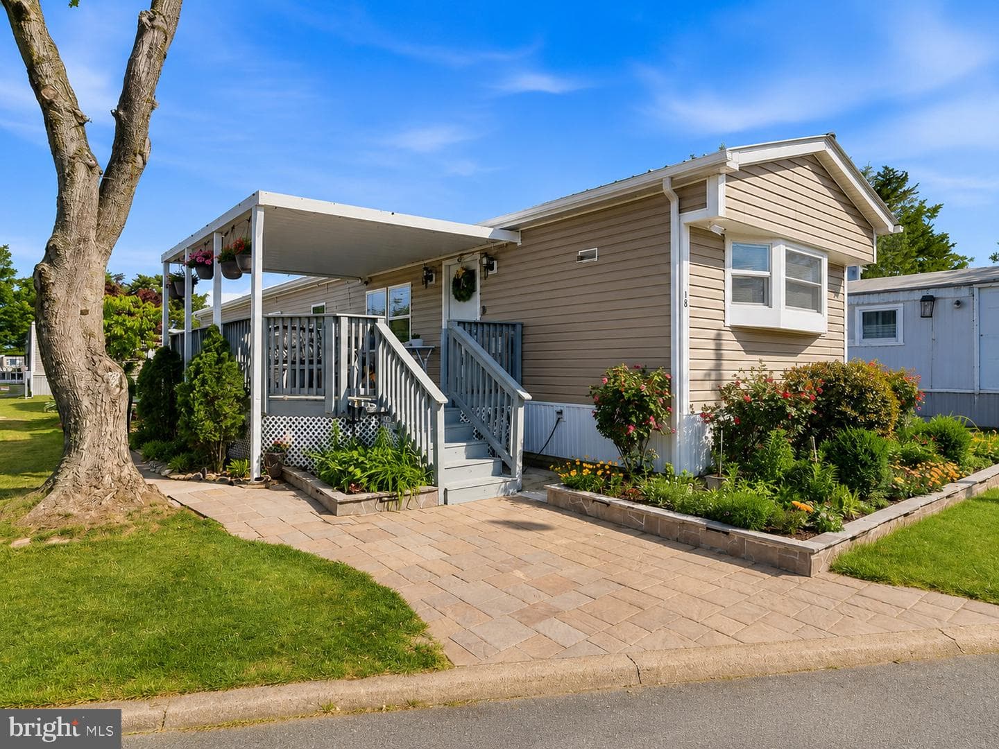 10 Renee Road photo 3