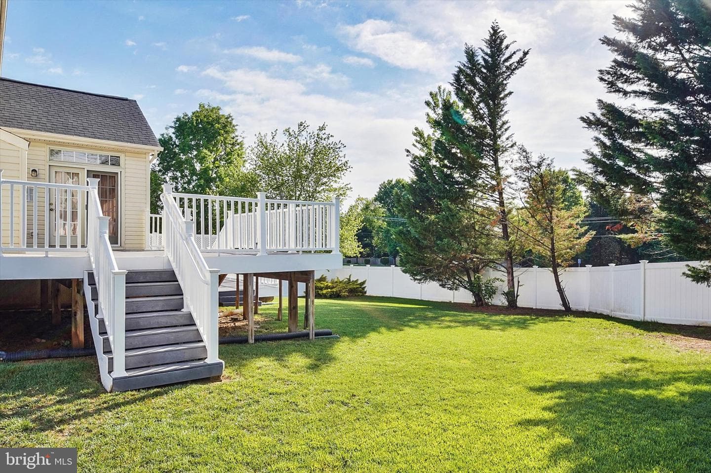 17 Kinross Drive photo 101