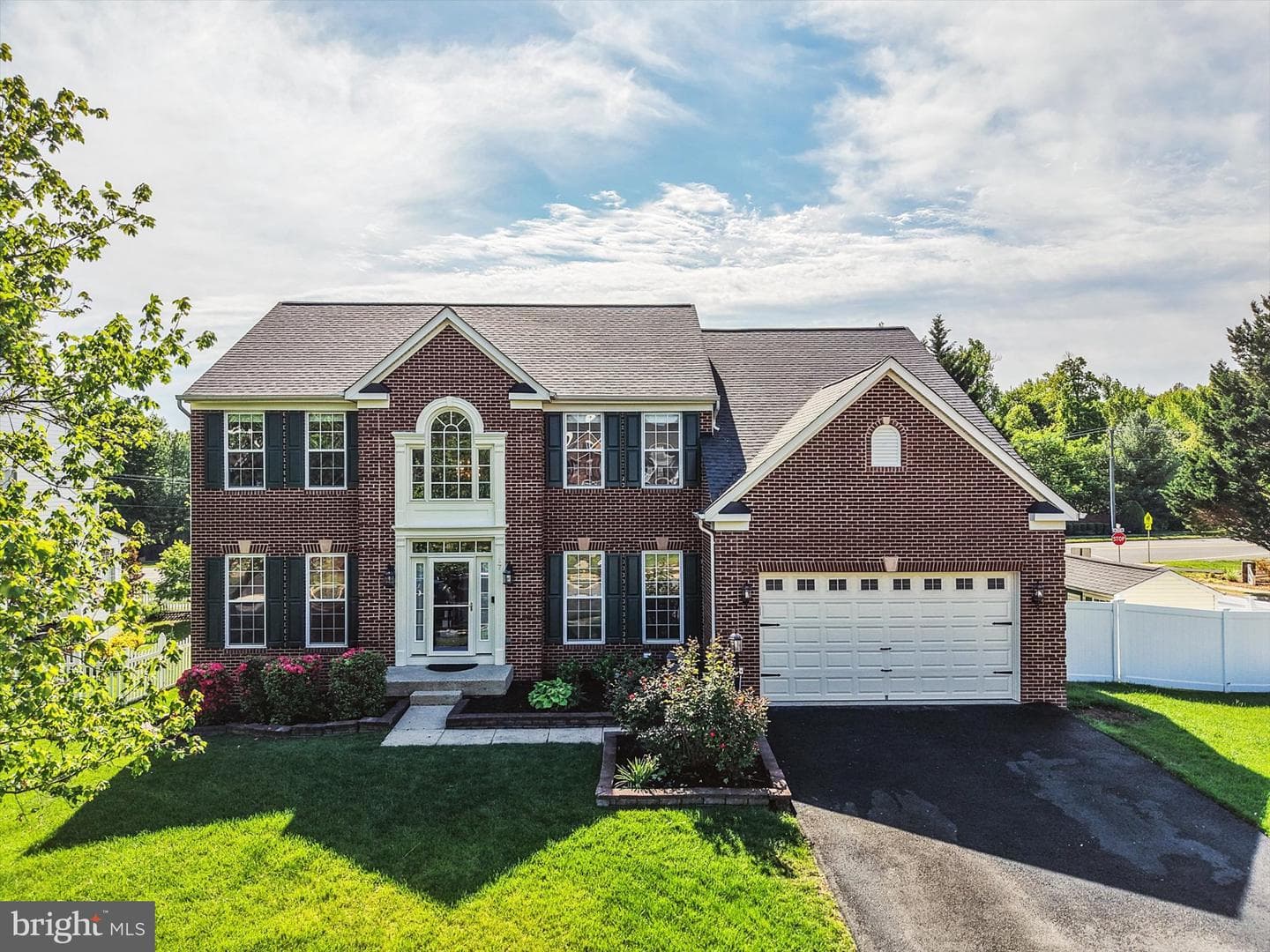 17 Kinross Drive photo 2