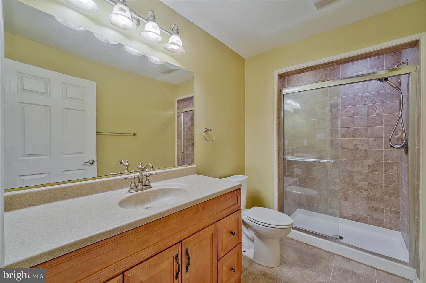 17 Kinross Drive photo 46