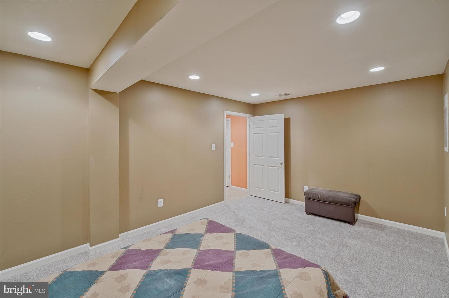 17 Kinross Drive photo 50