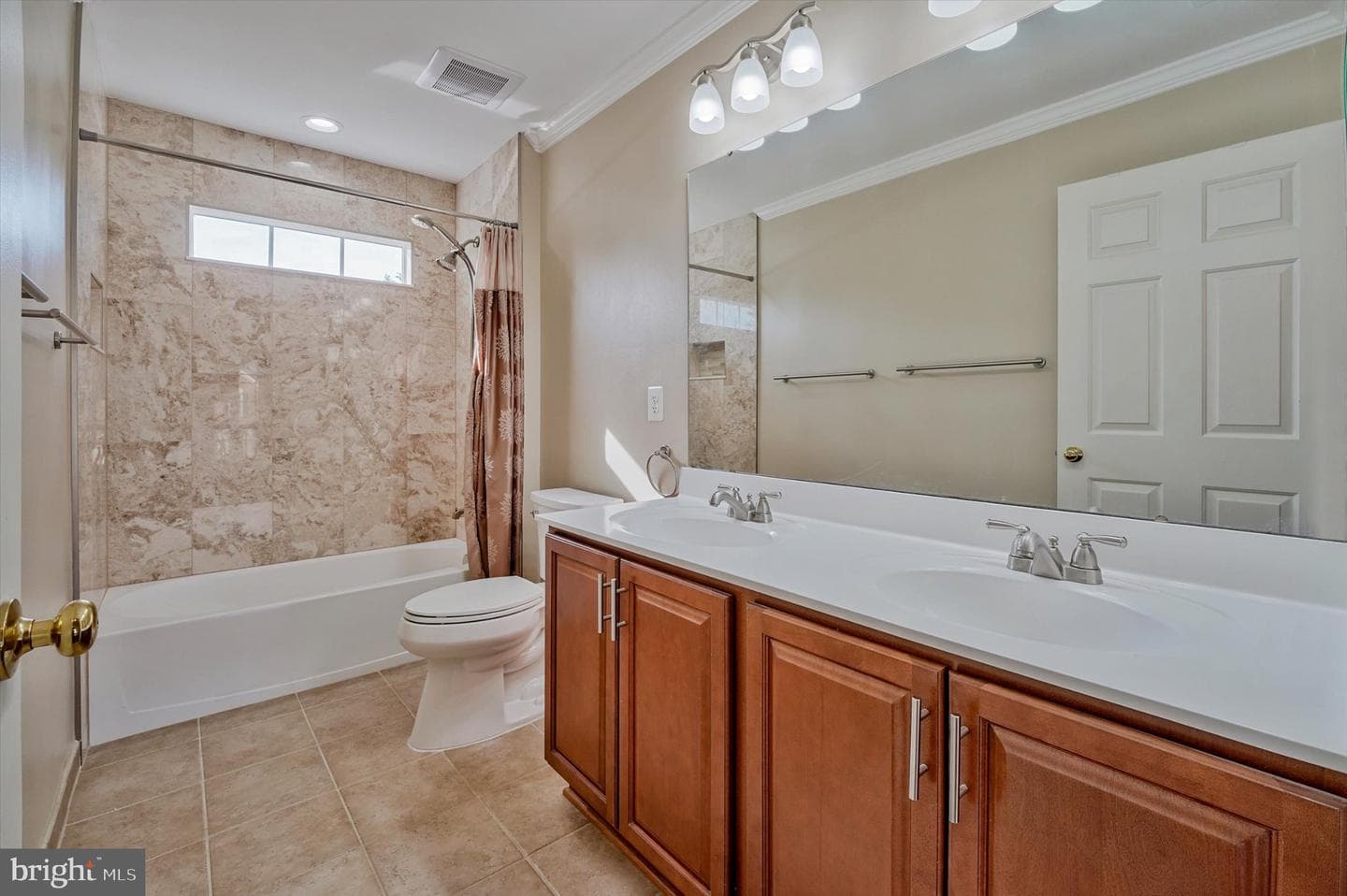 17 Kinross Drive photo 84