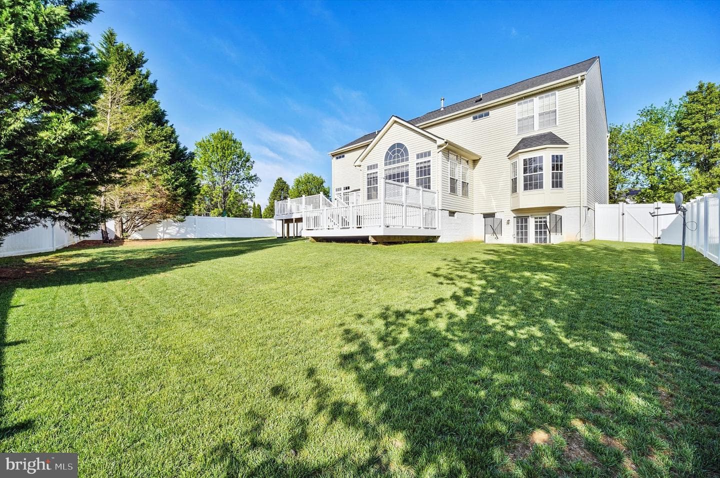17 Kinross Drive photo 98