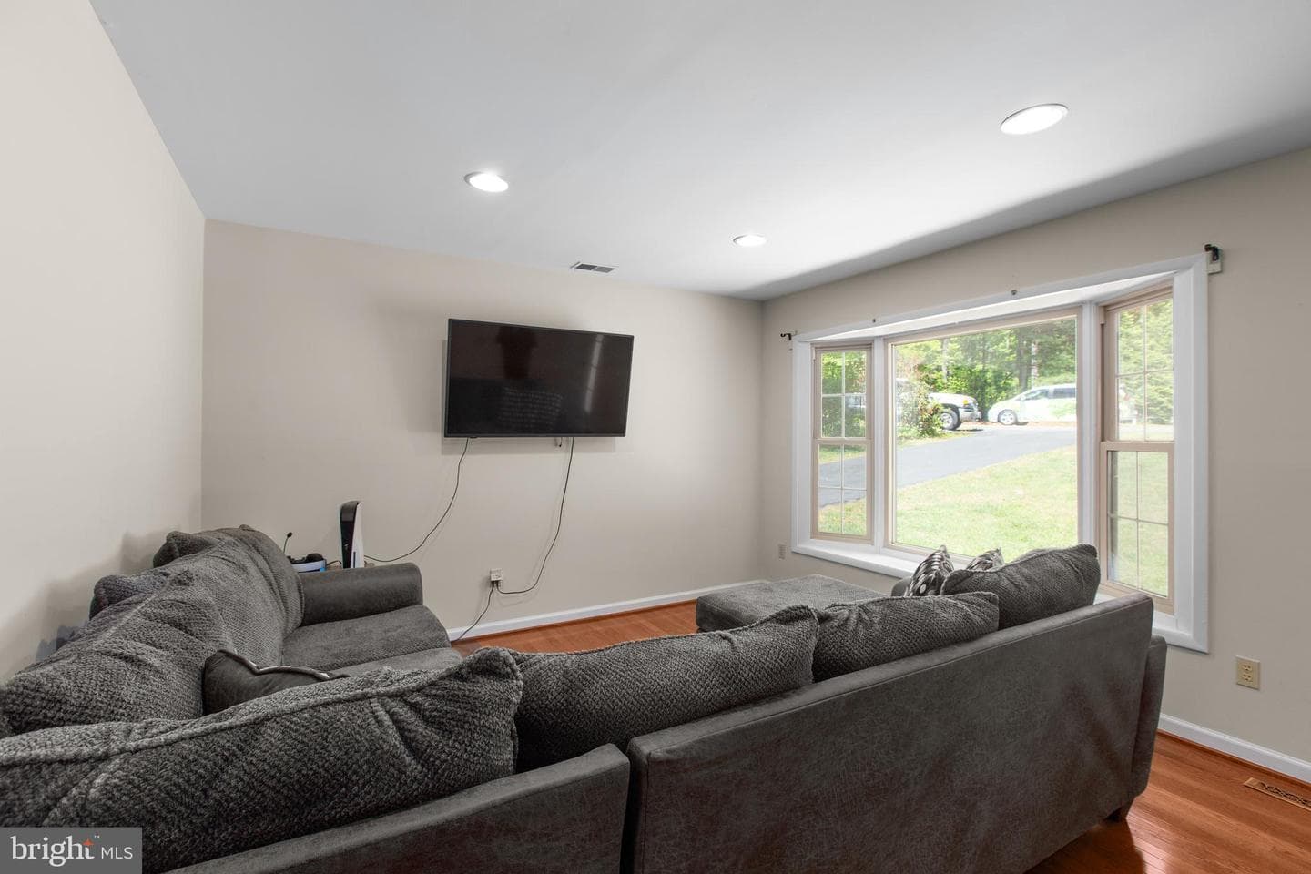 655 Holly Corner Road photo 11