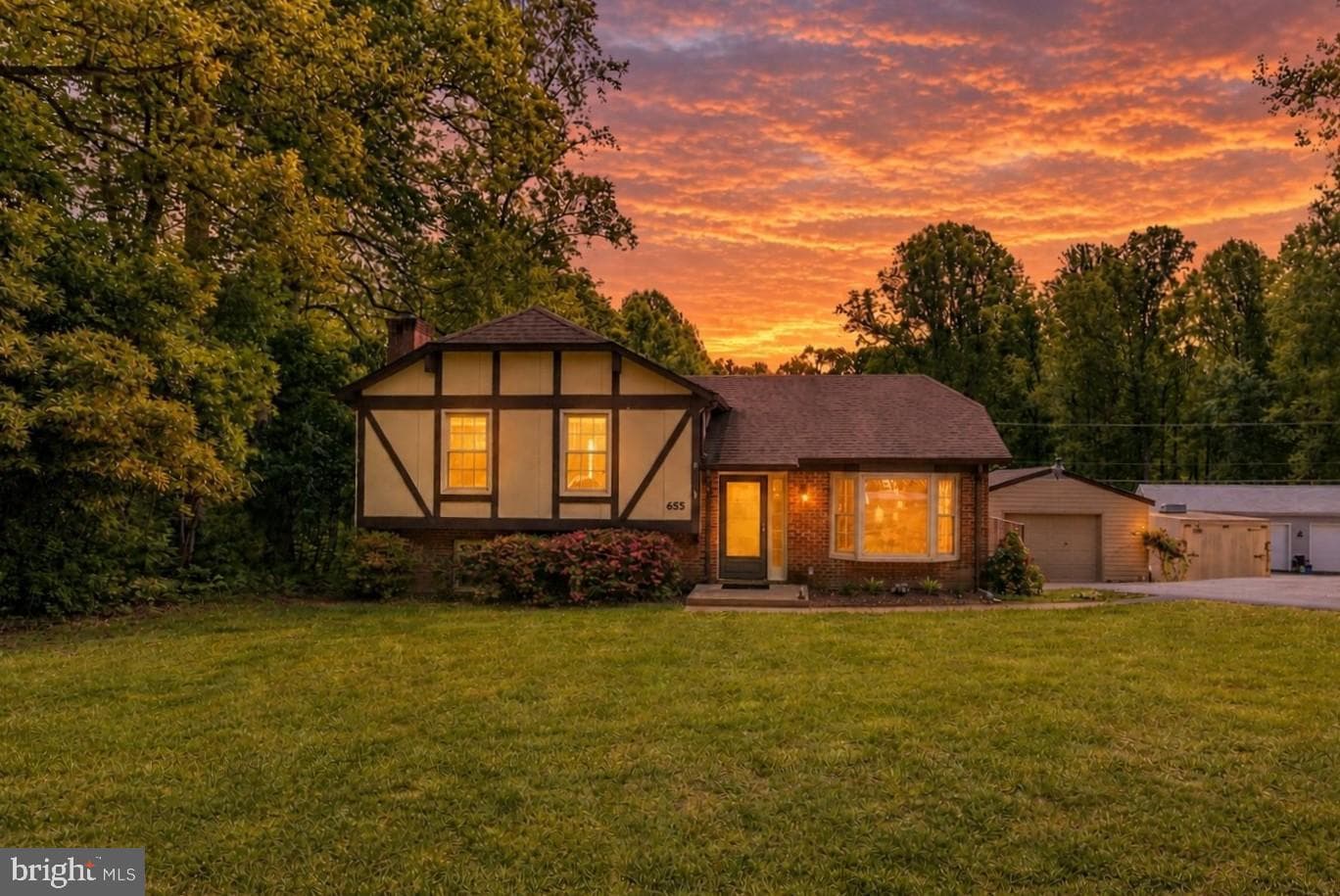 655 Holly Corner Road photo 2