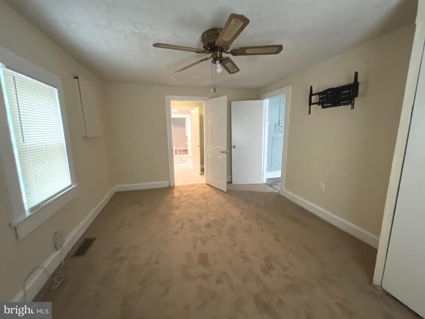 86 Kelley Road photo 22