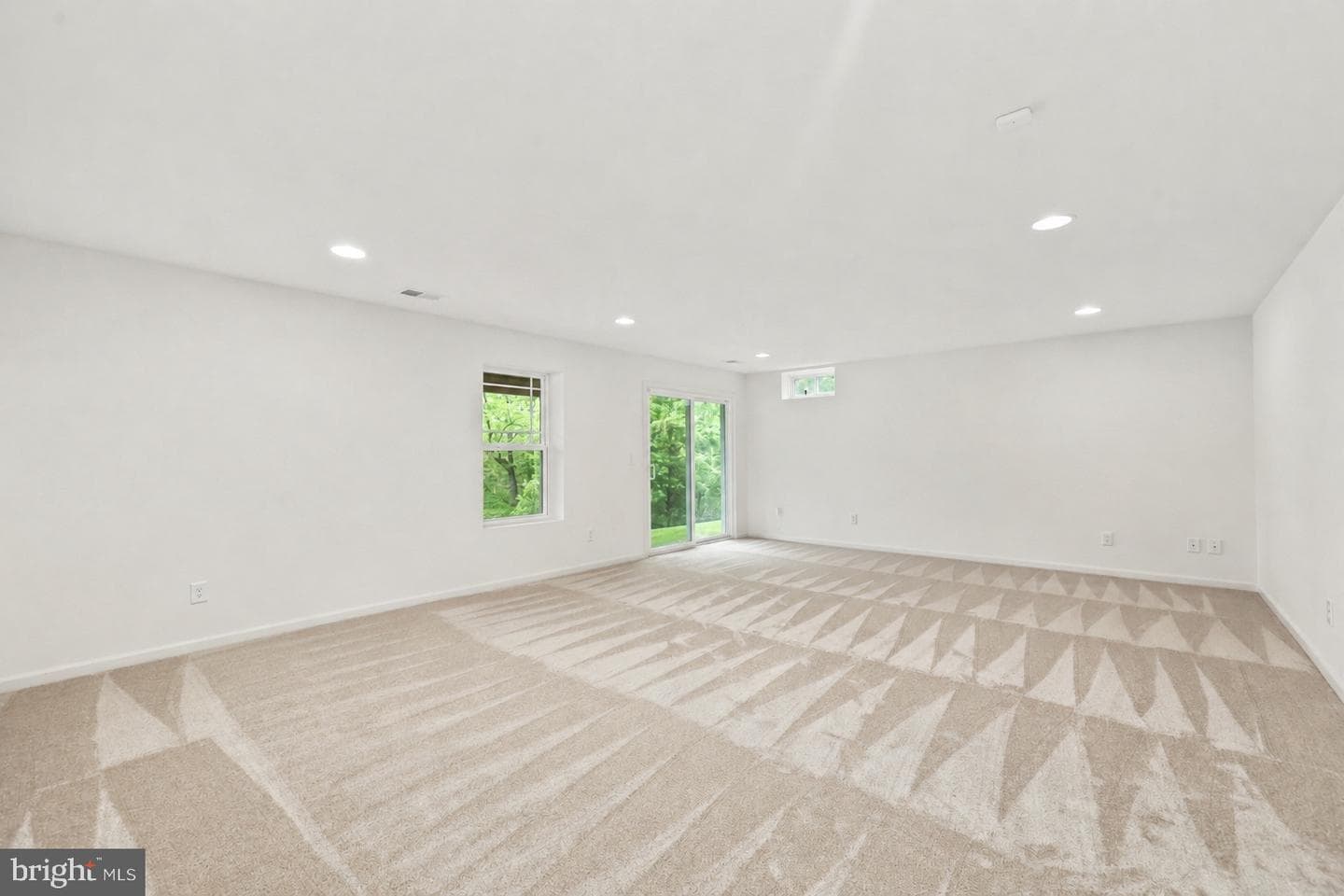 18 Farmview Drive photo 32