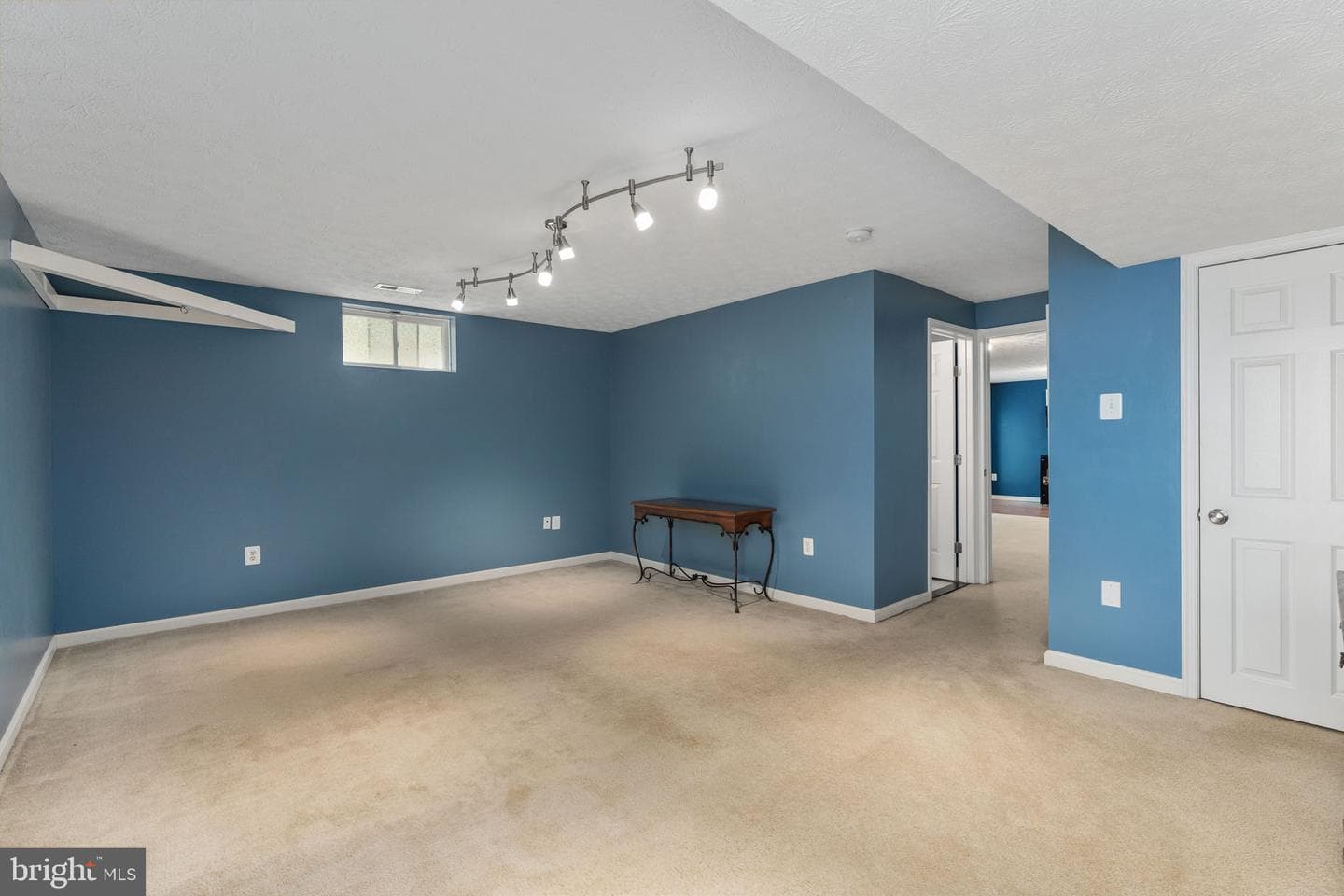 76 Landmark Drive photo 46