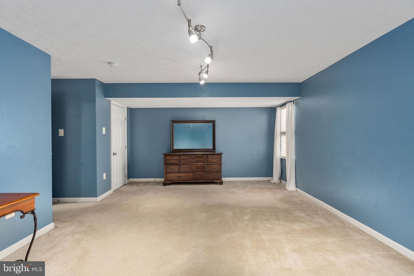 76 Landmark Drive photo 47