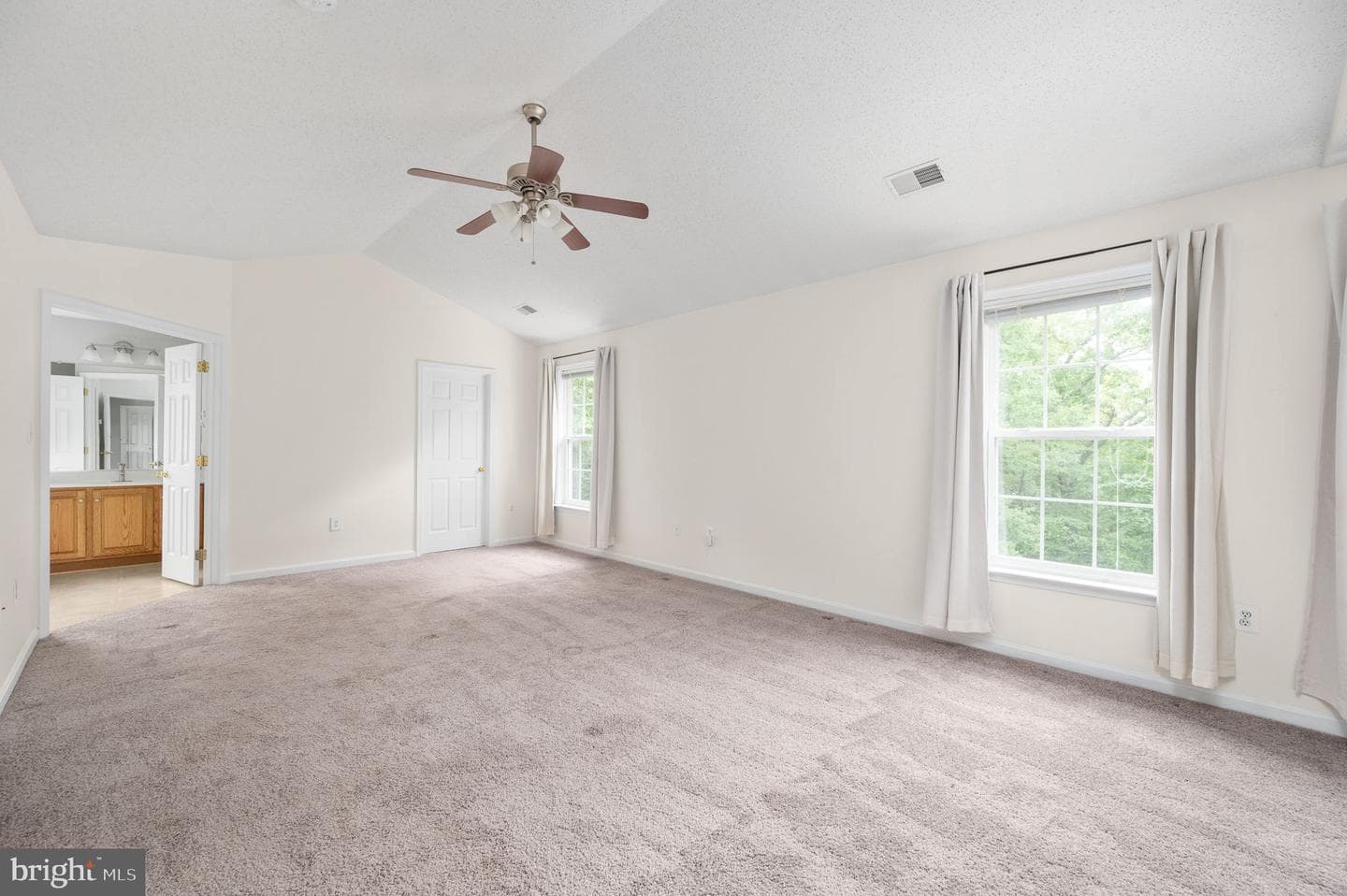 18 Birney Court photo 40