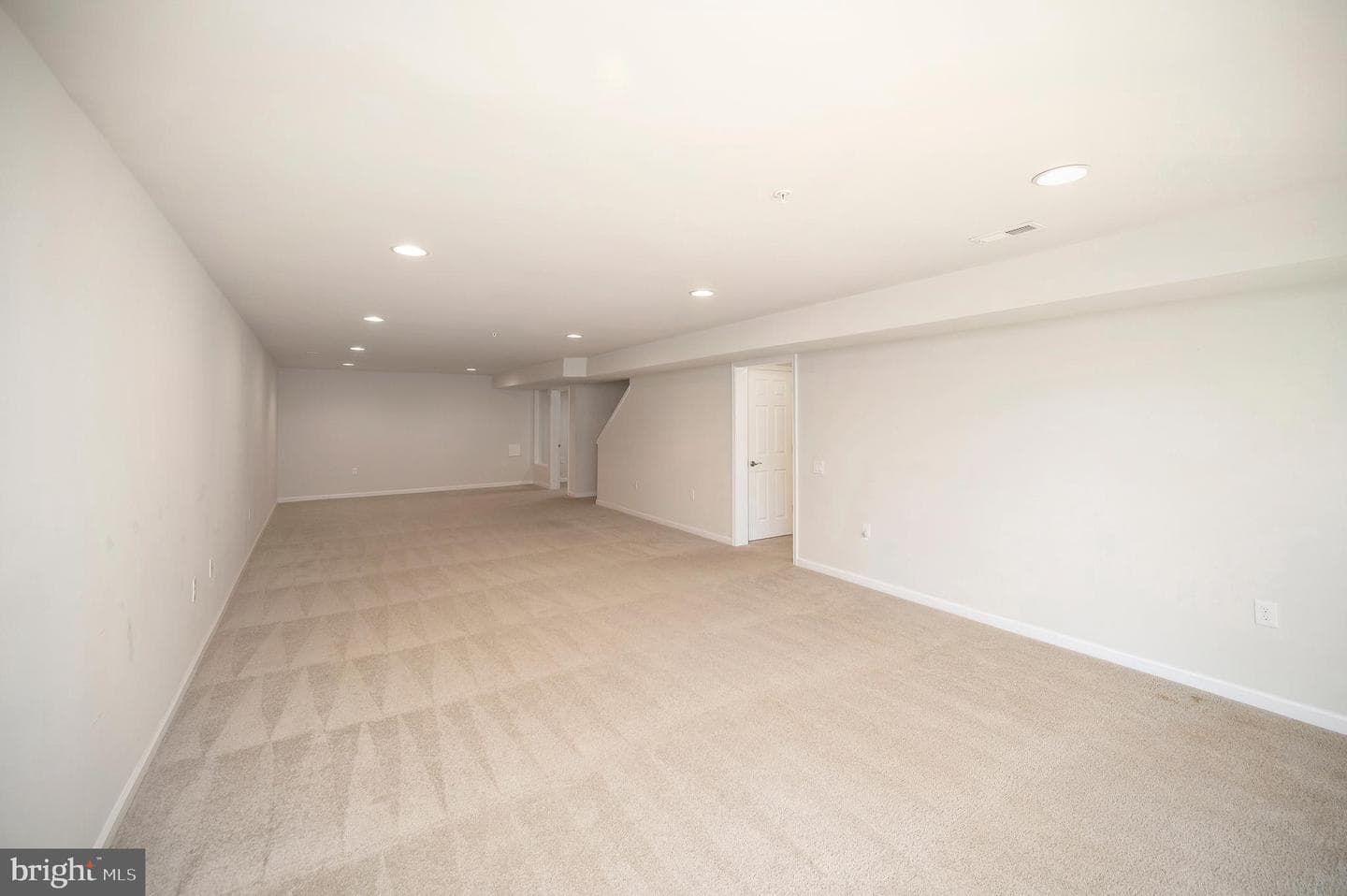 144 Castle Hill Drive photo 29