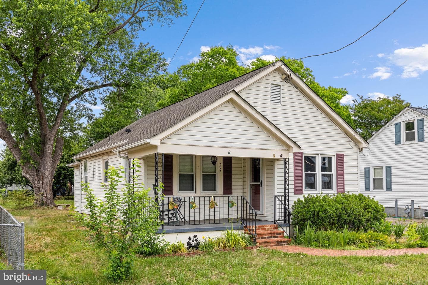 205 E Chatham Street