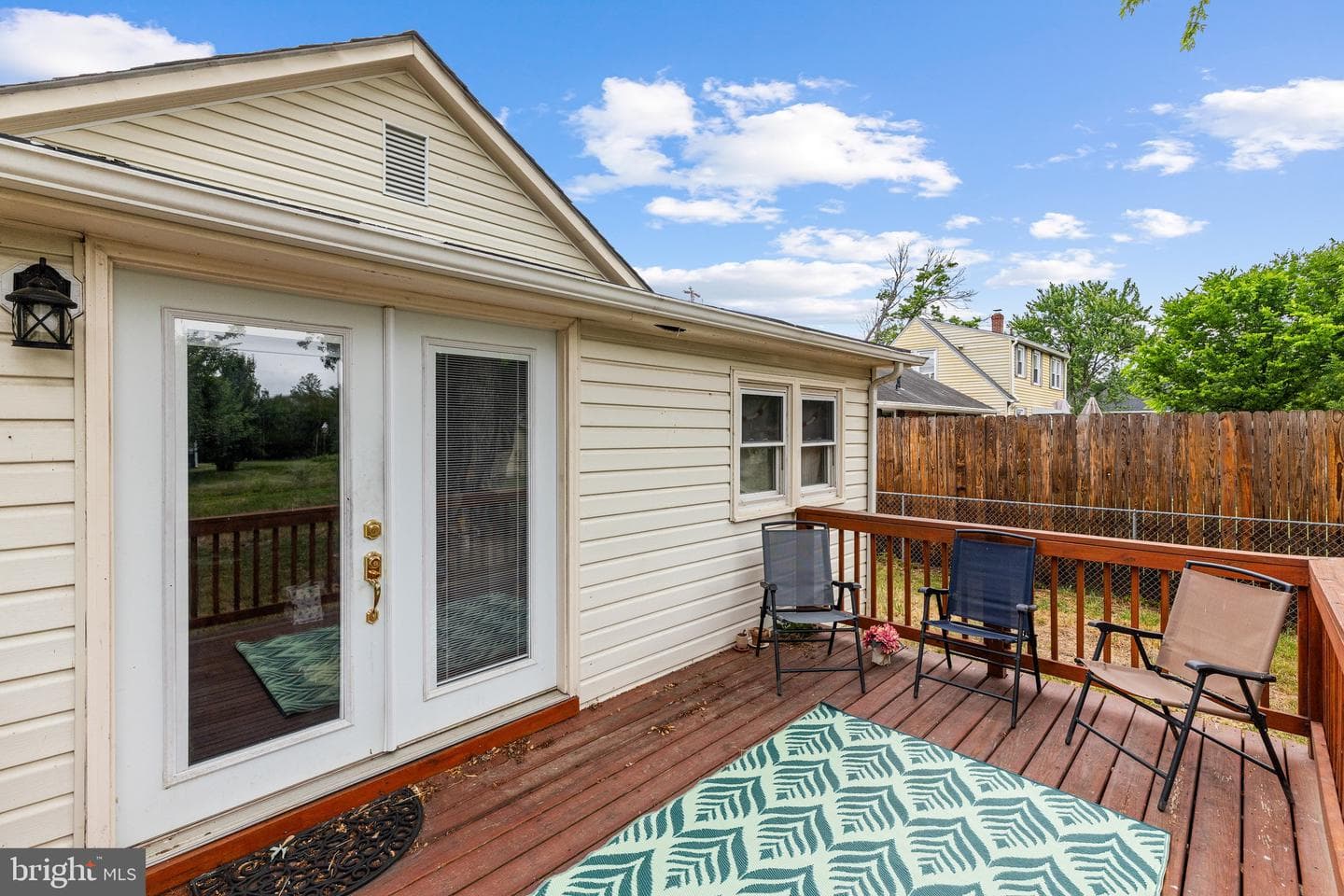 205 E Chatham Street photo 32