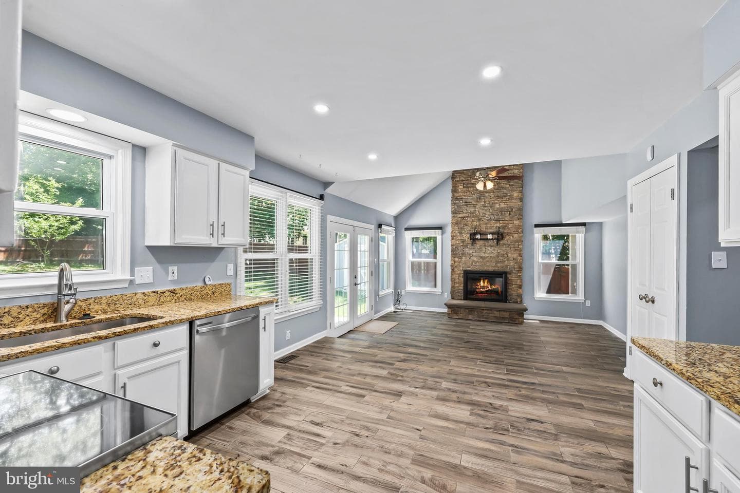 44 Kelly Way photo 11