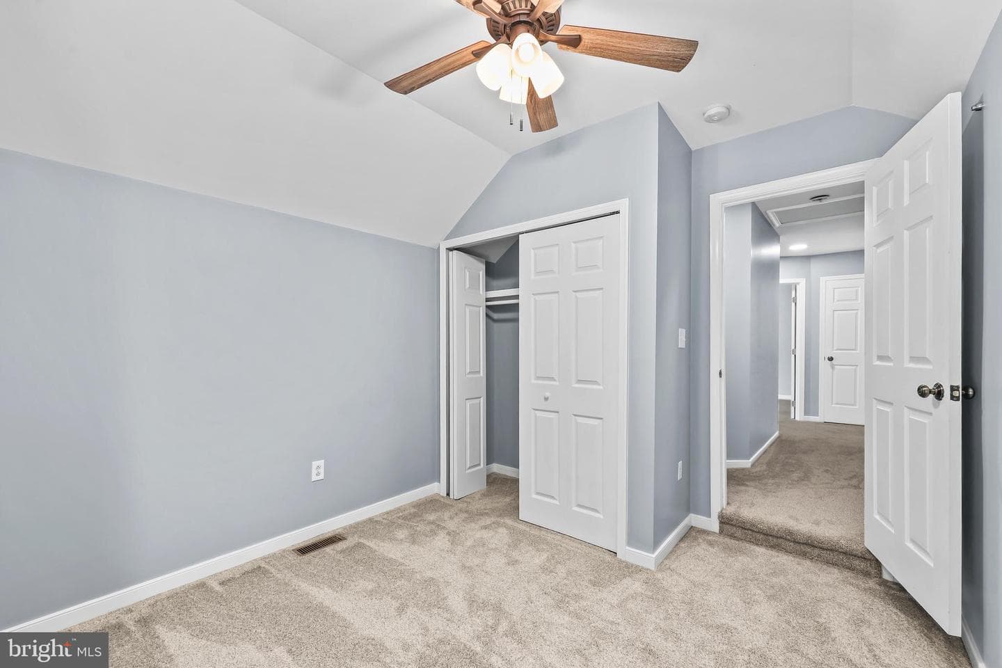 44 Kelly Way photo 19