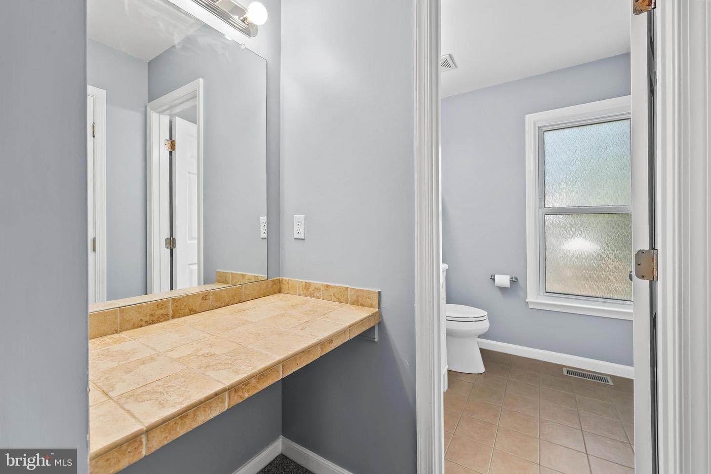 44 Kelly Way photo 22