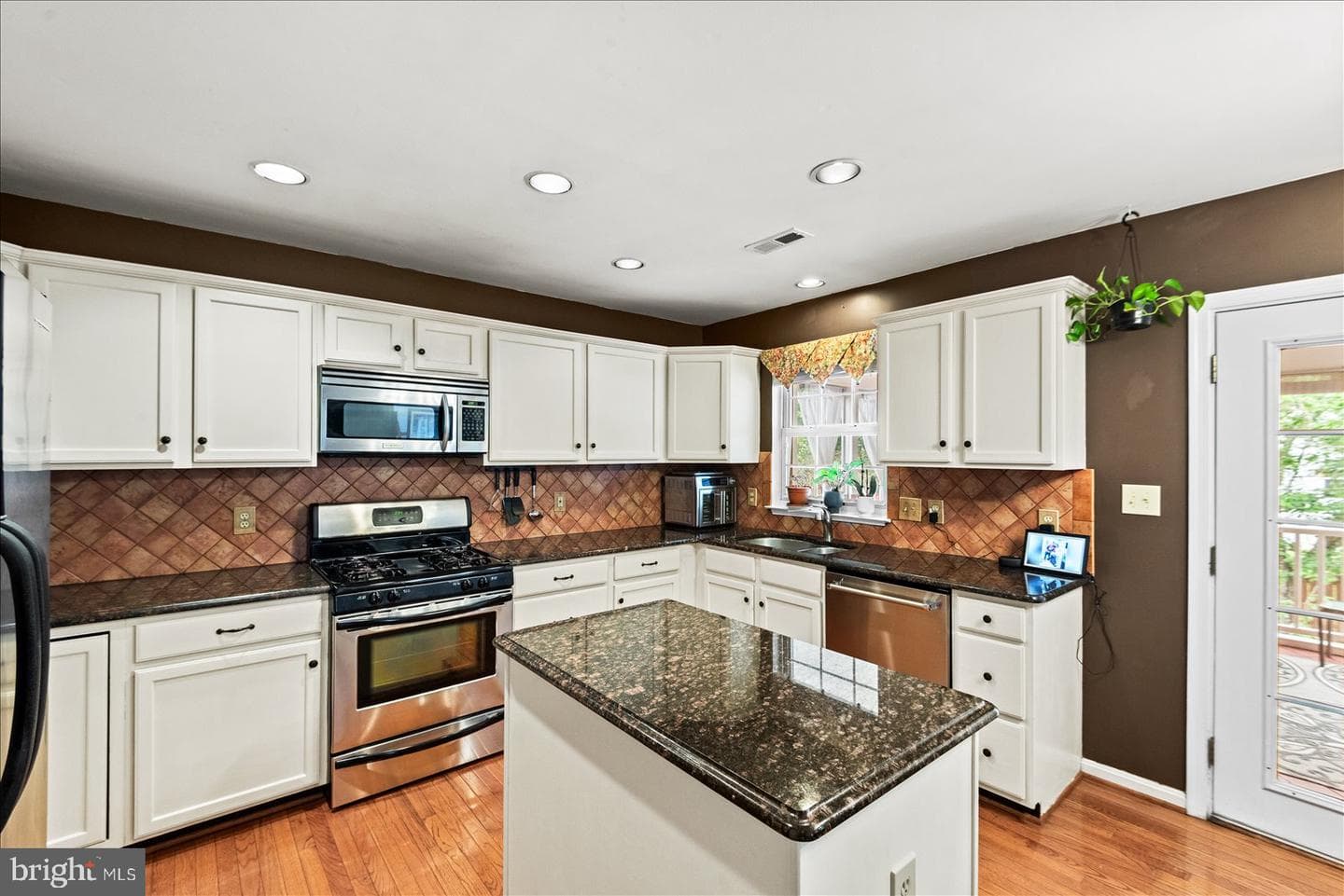 7 Dunkirk Lane photo 22