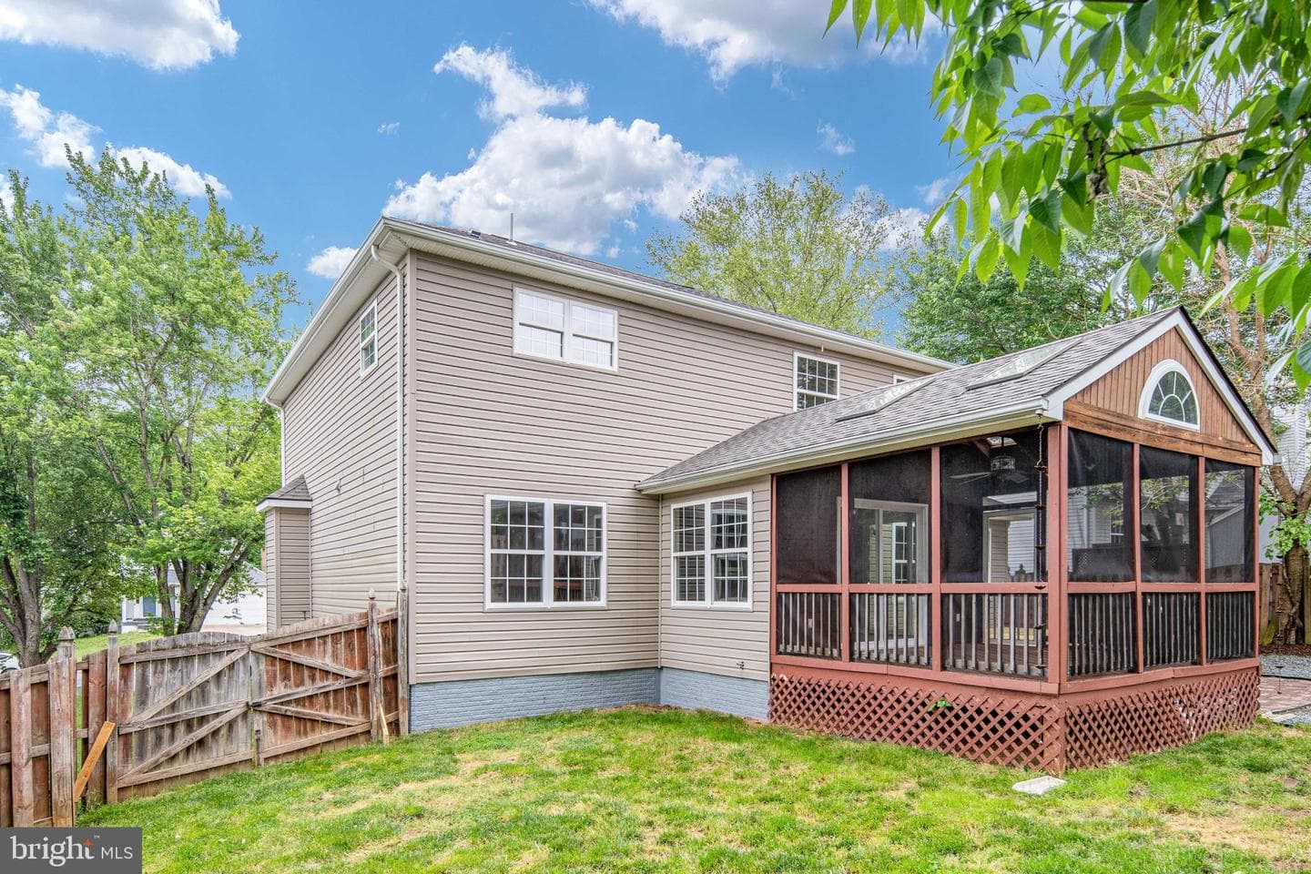 60 Saint Roberts Dr photo 40