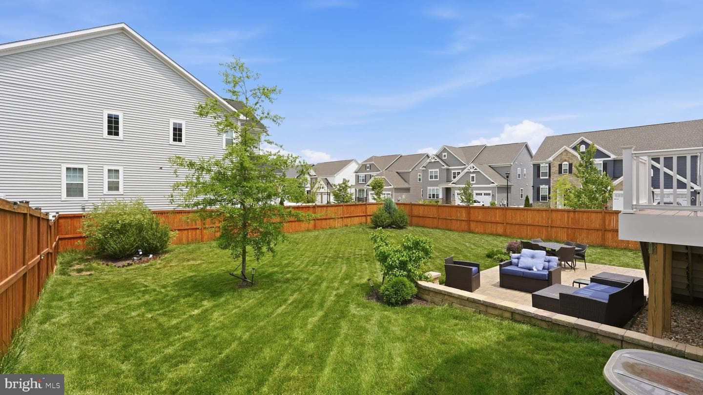 502 Pepperidge Drive photo 4