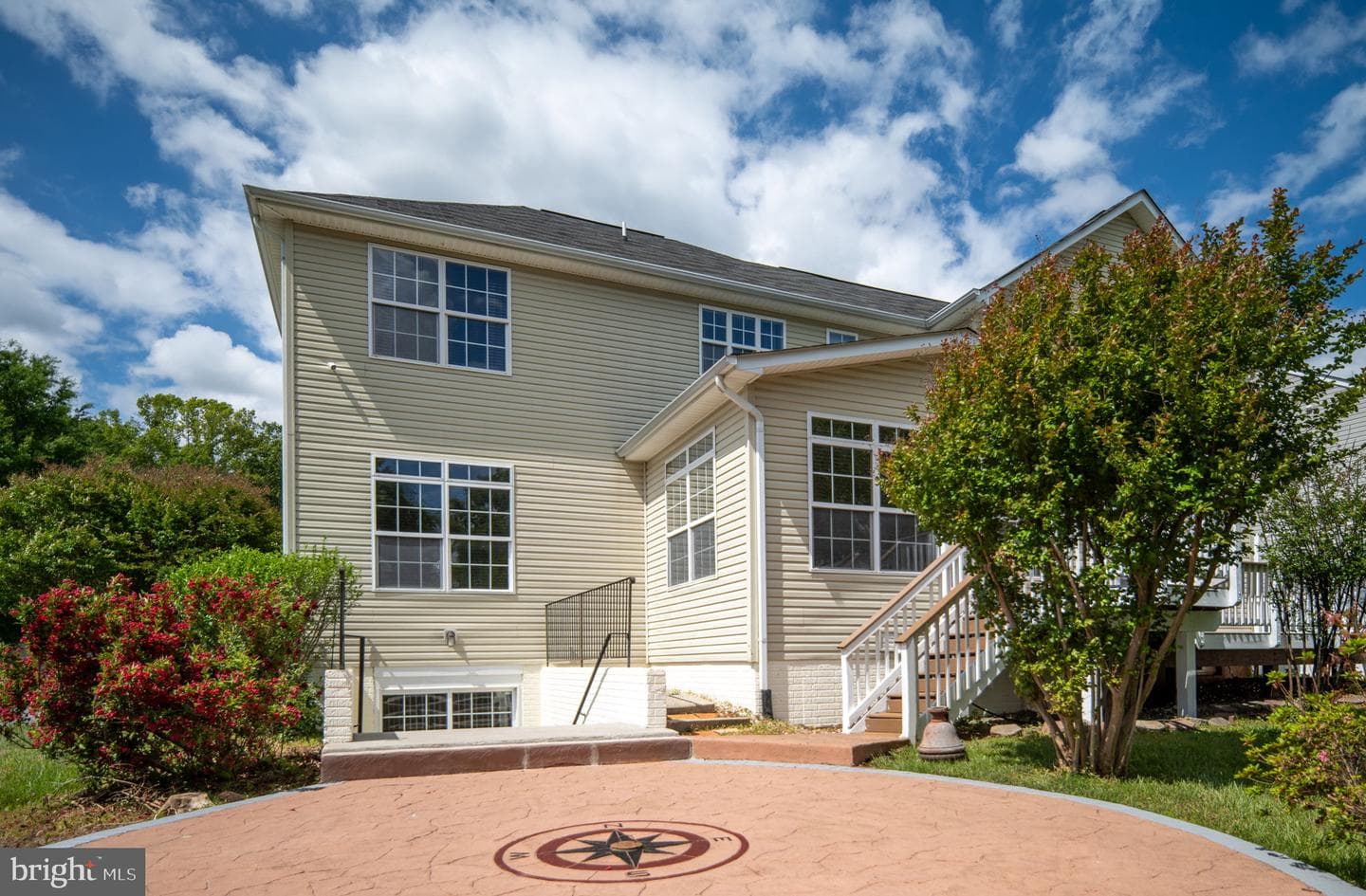 8 Saint Richards Court photo 3