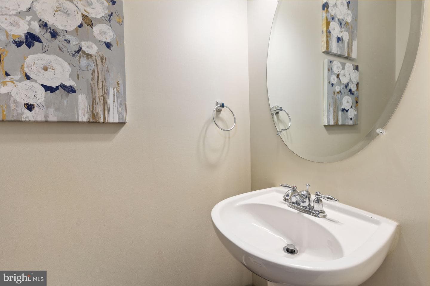8 Saint Richards Court photo 38