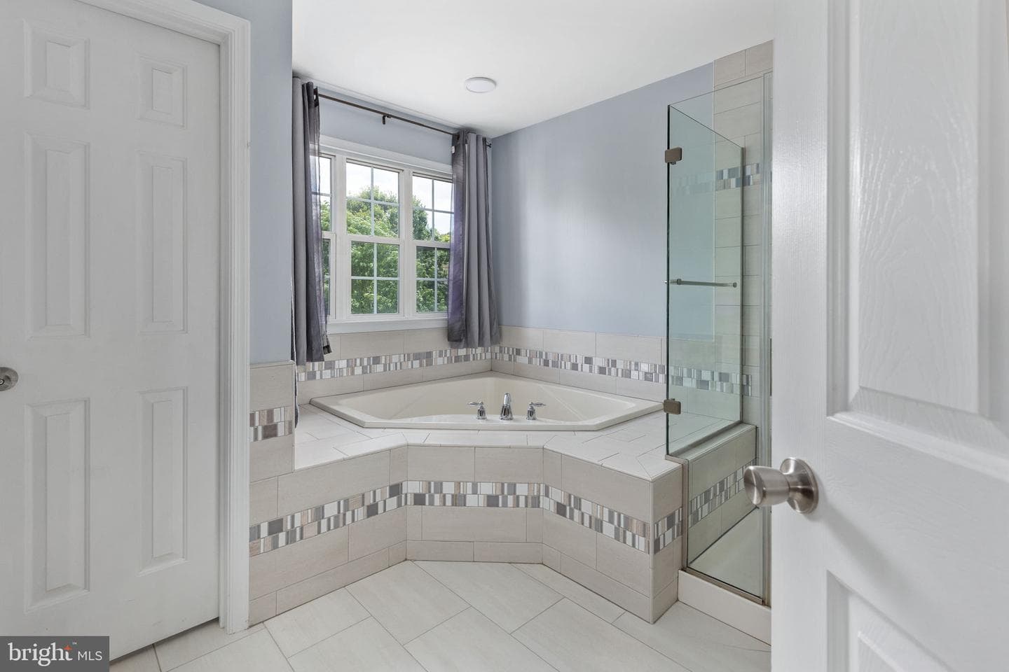 8 Saint Richards Court photo 51