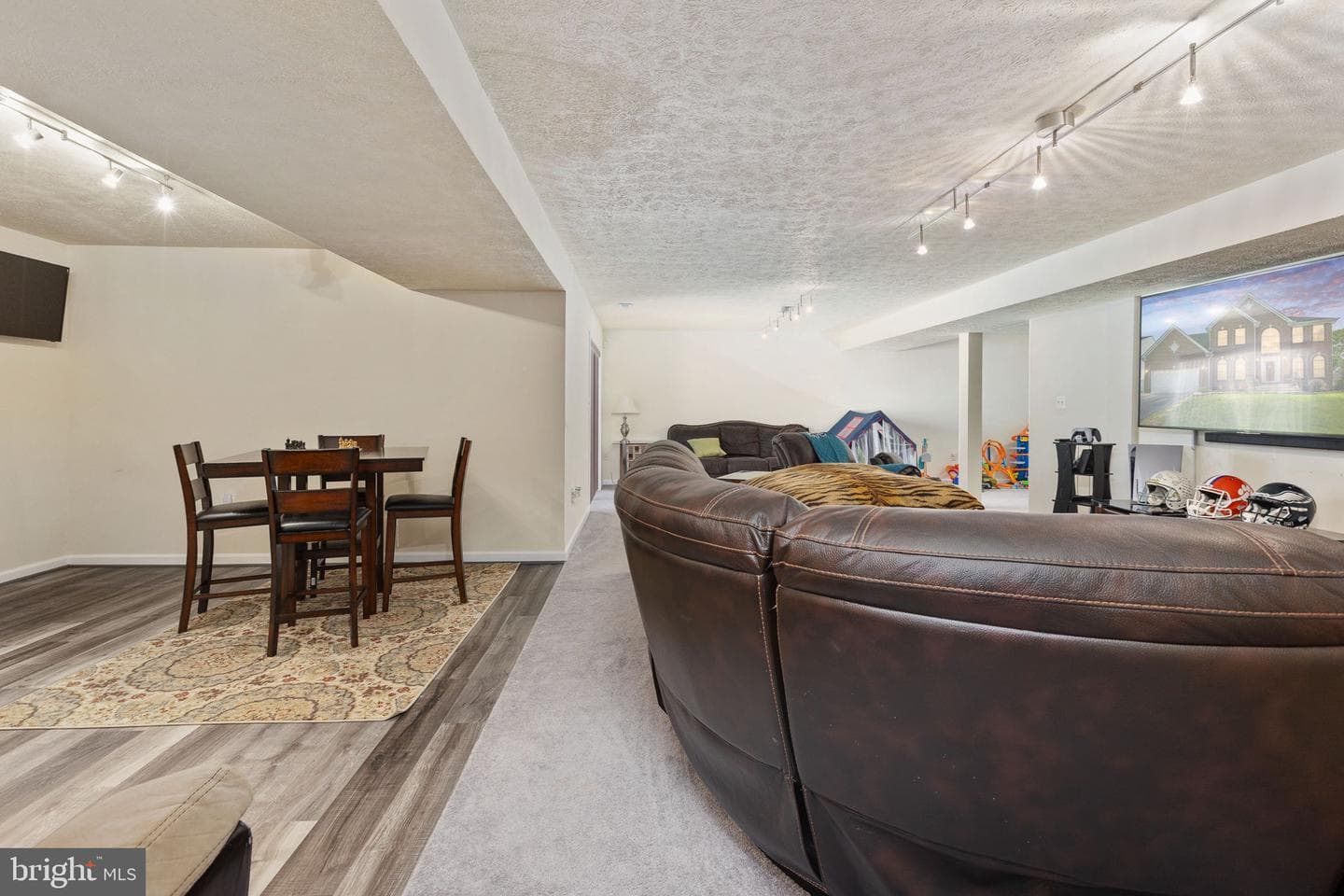 8 Saint Richards Court photo 74