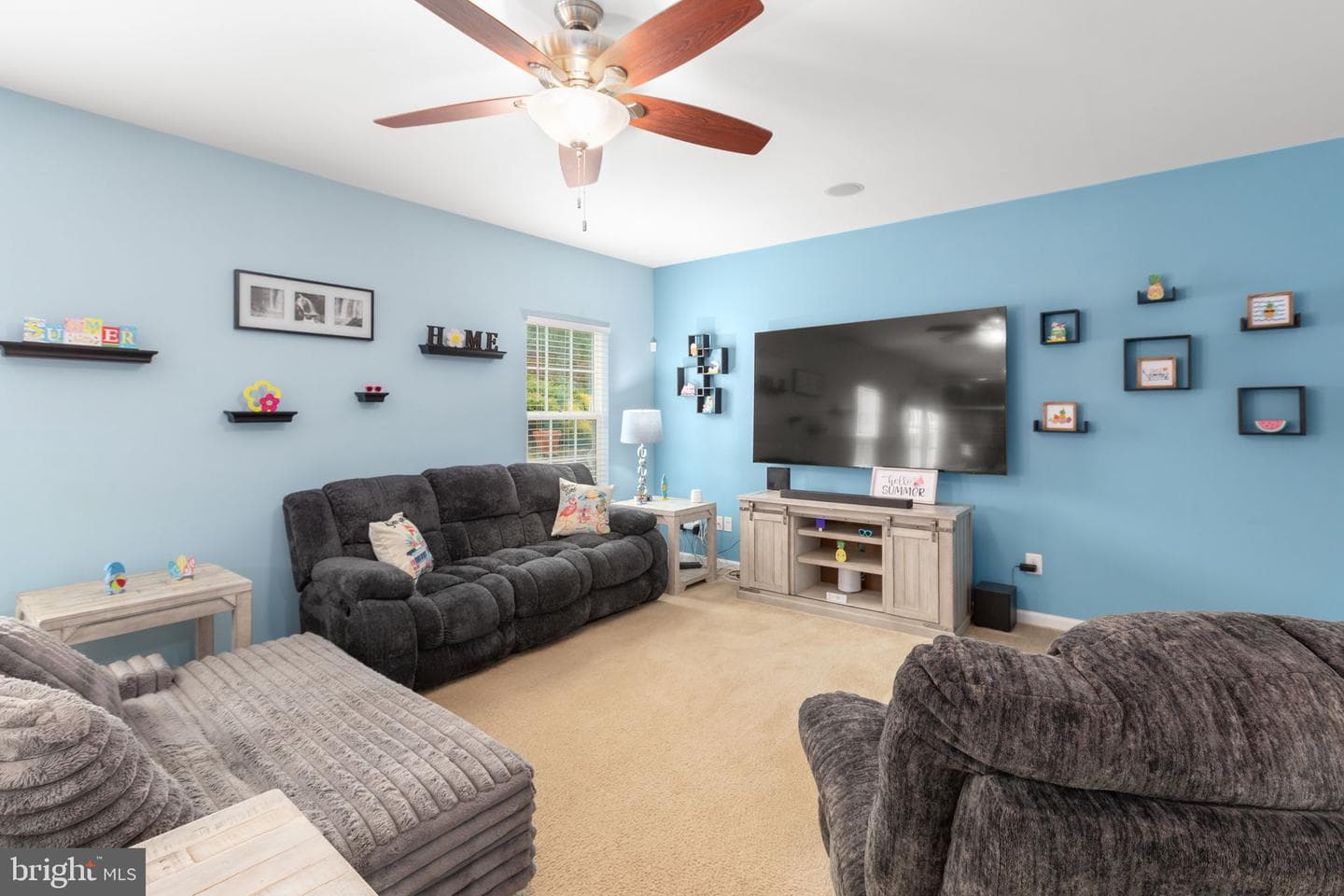 47 Queensland Dr photo 14