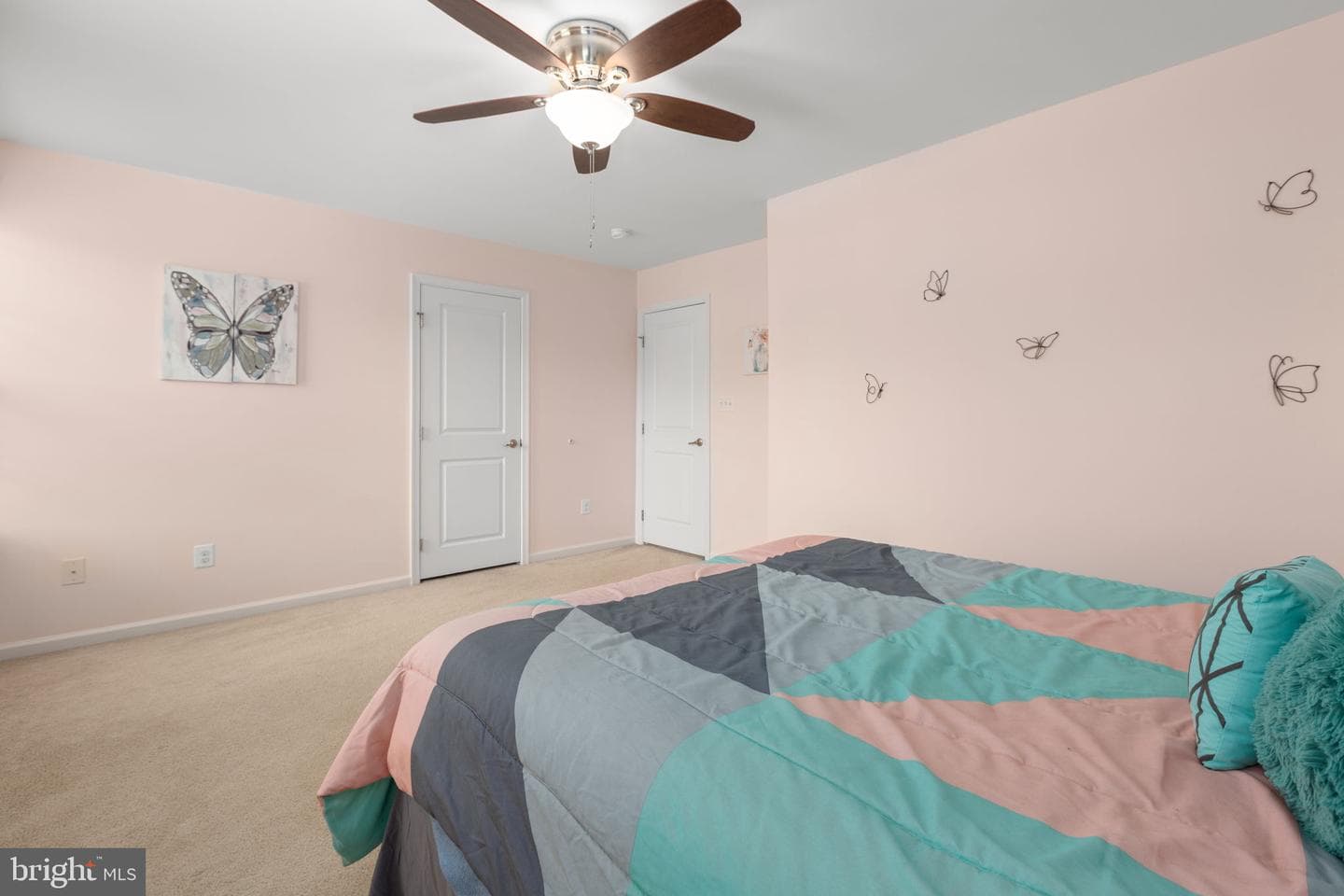 47 Queensland Dr photo 26