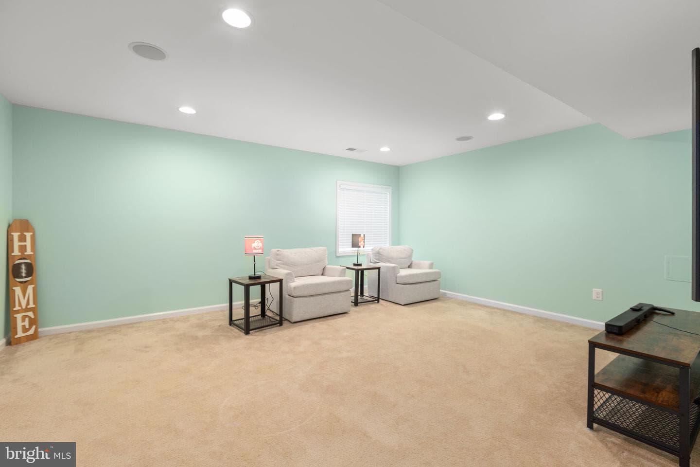 47 Queensland Dr photo 31