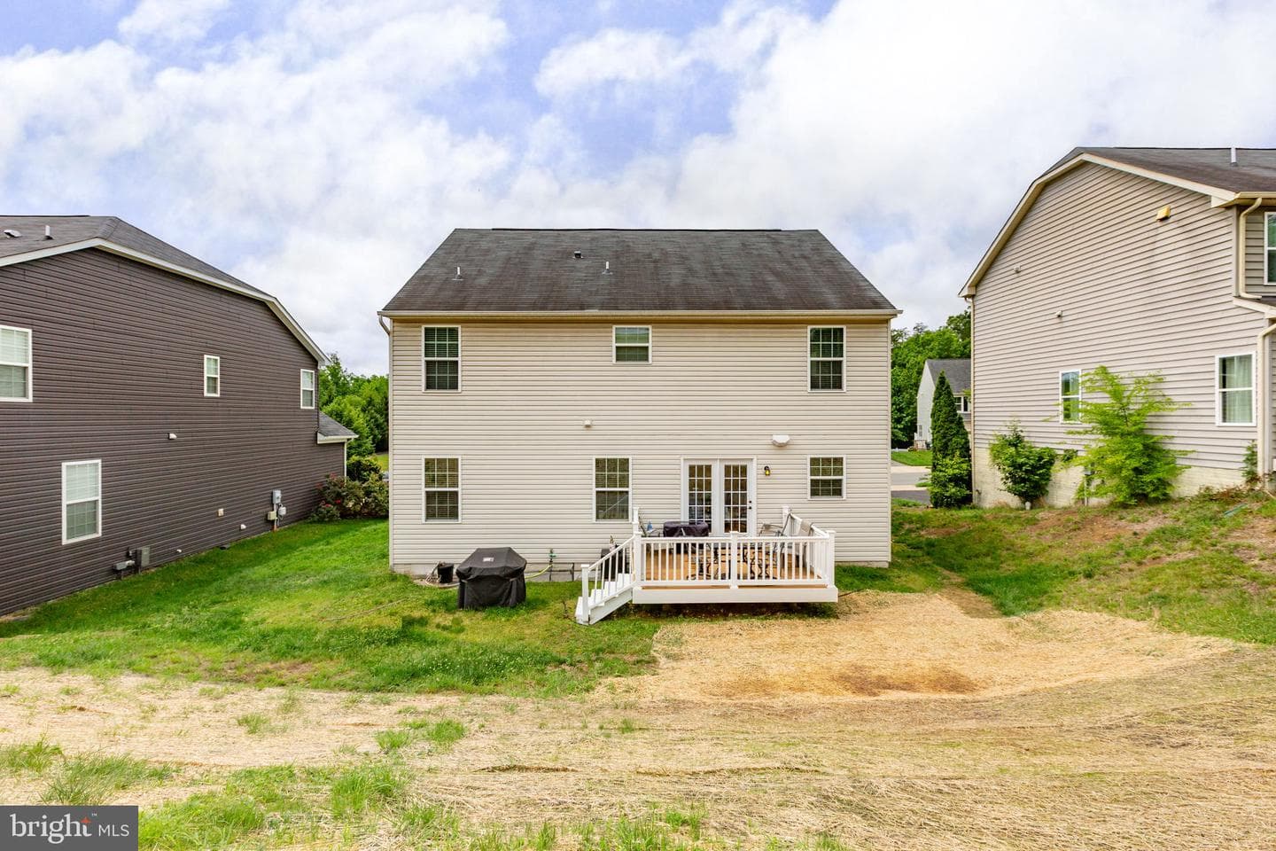 47 Queensland Dr photo 41