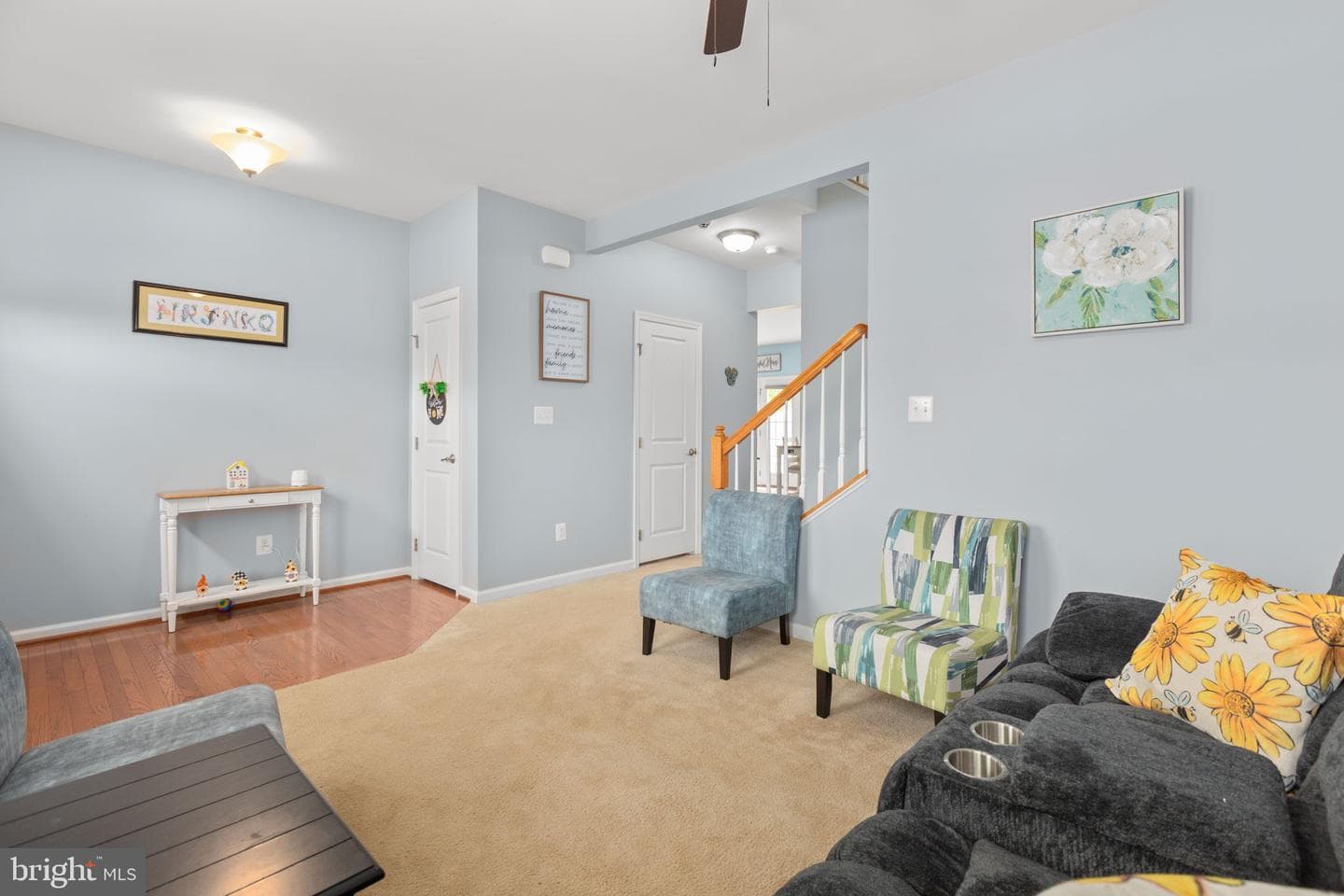47 Queensland Dr photo 7